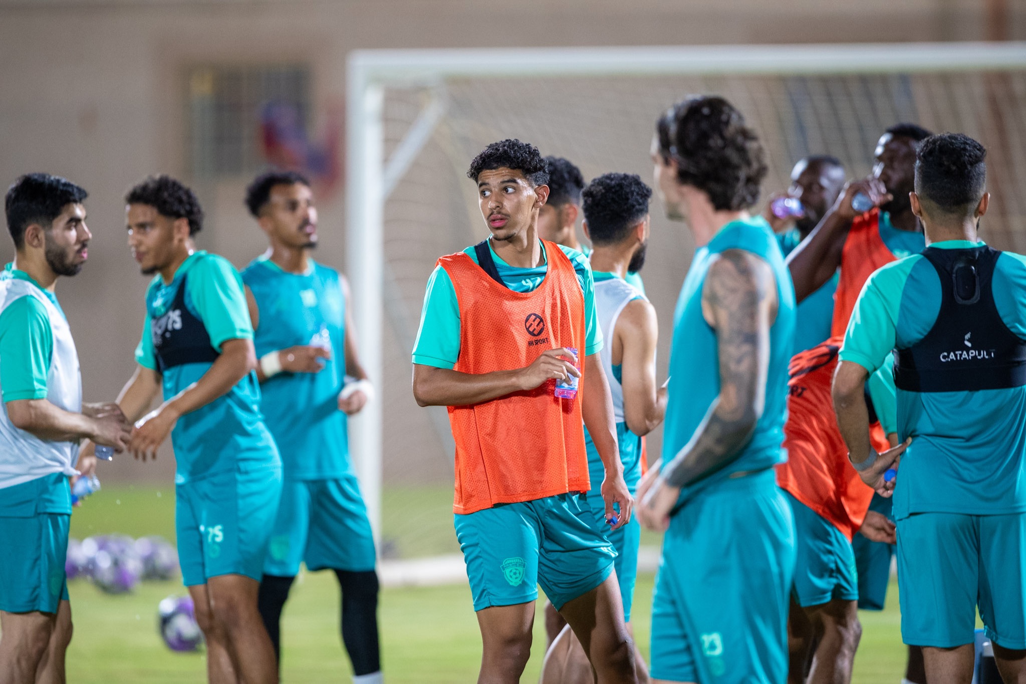 الفيحاء يواصل تحضيراته لمواجهة الفتح في افتتاح دوري روشن السعودي