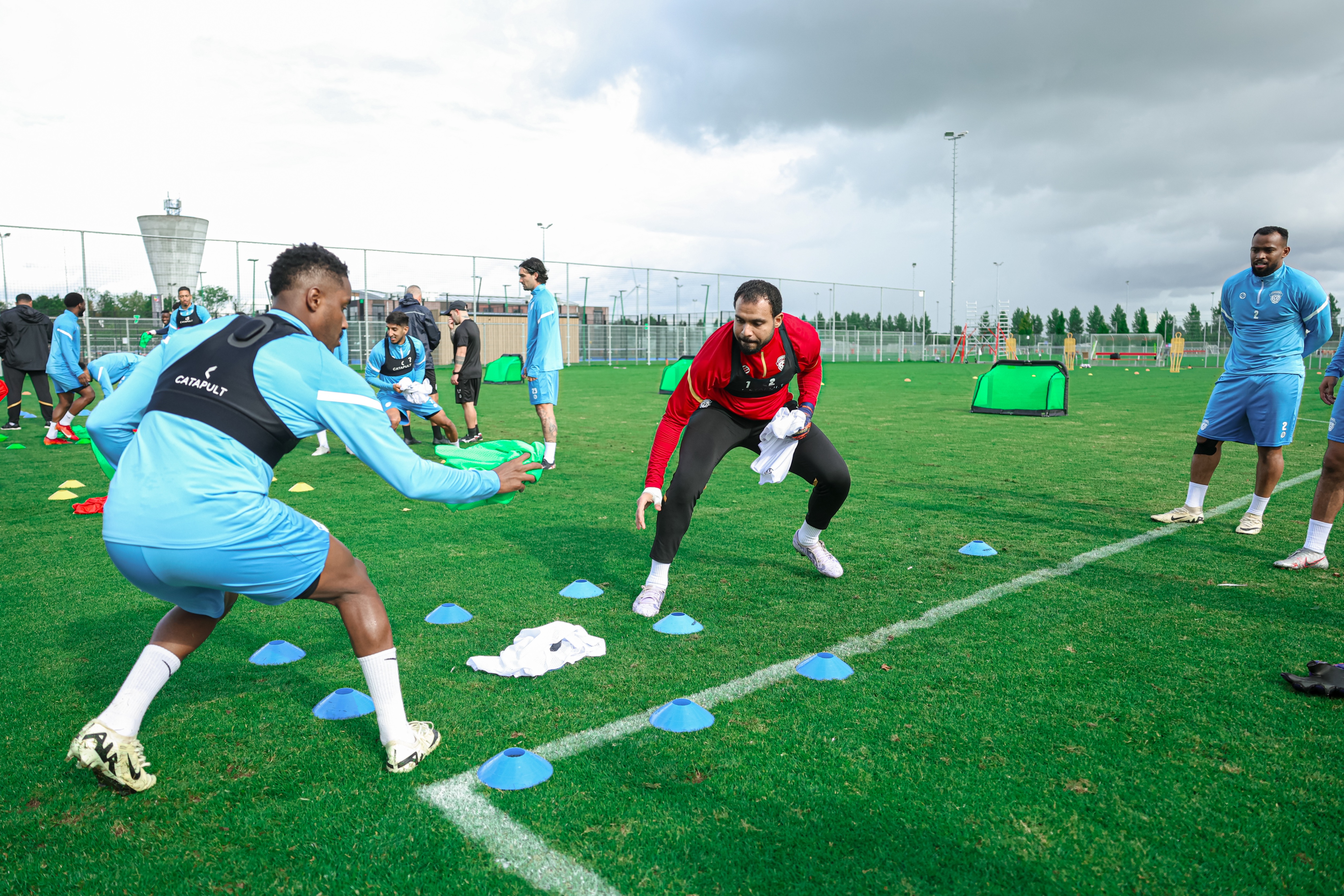 في خامس أيام معسكر الفهود في هولندا، الفريق يجري تمرينه الرئيس استعدادًا لمواجهة أم صلال القطري