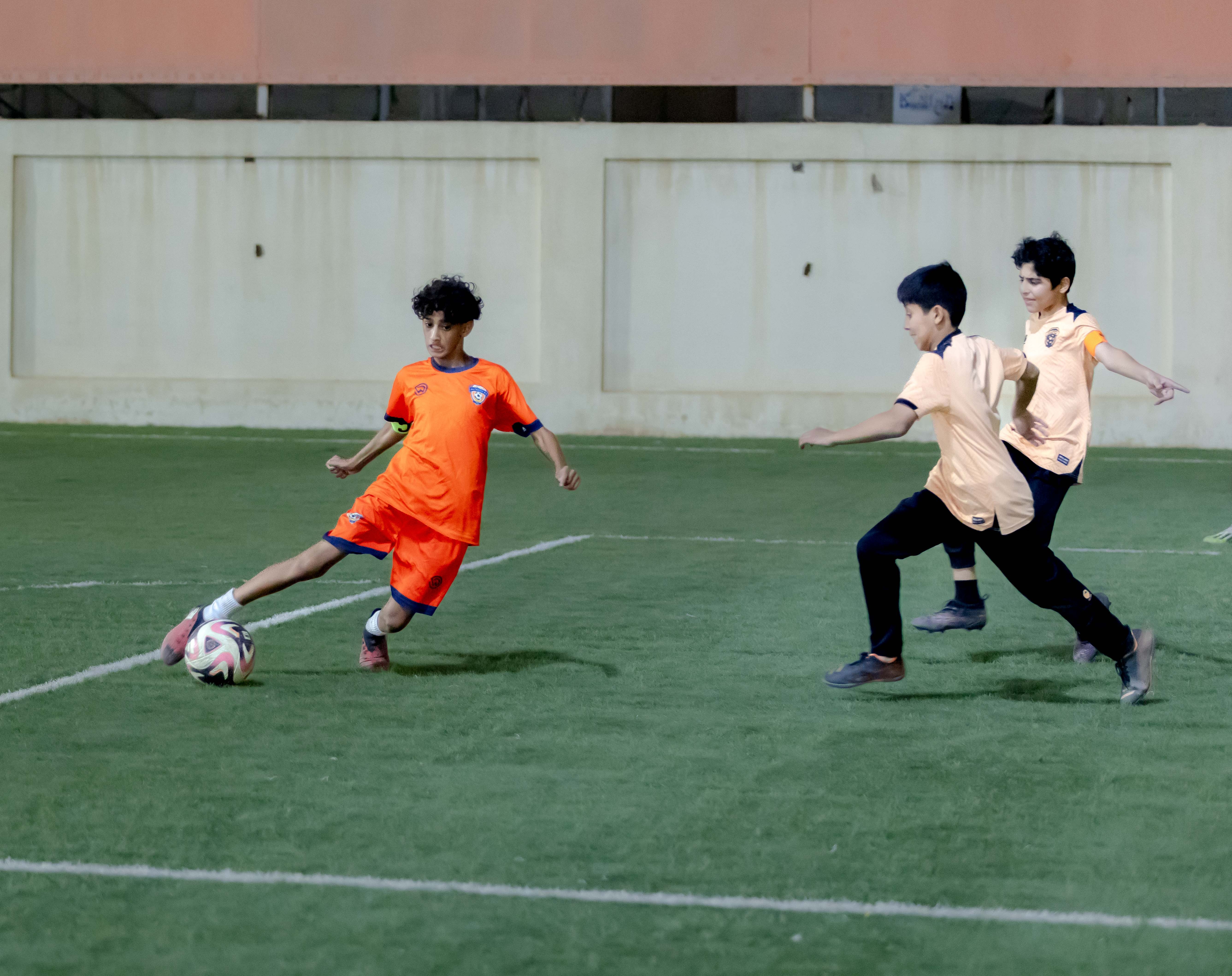 اكاديمية الفيحاء تقيم مناورة ودية